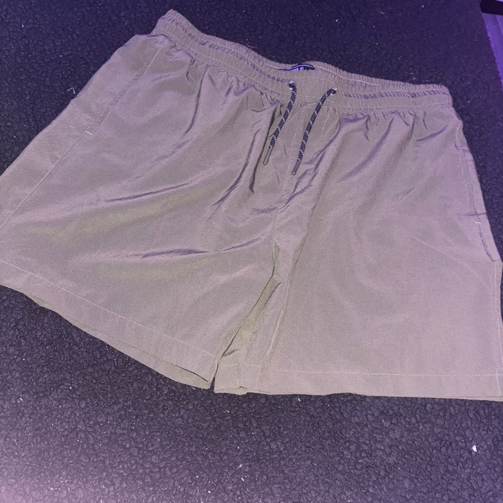 Forever 21 Men's Athletic Shorts in Olive